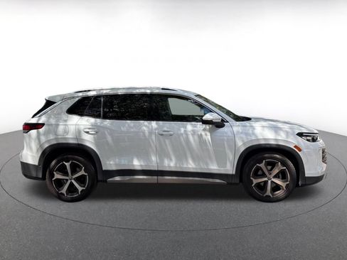 Used 2026 Volkswagen Tiguan SE FWD image 11