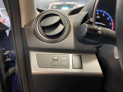 Used 2012 MAZDA MAZDA3 i Touring image 34