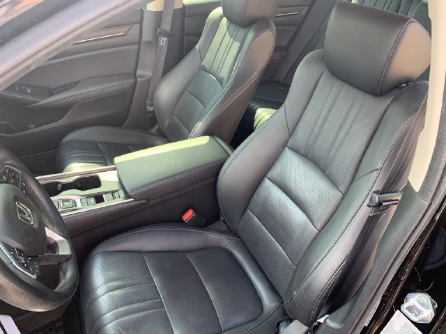 Used 2022 Honda Accord Touring image 10