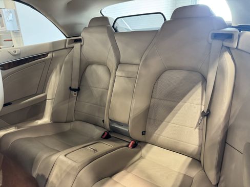 Used 2016 Mercedes-Benz E 400 Cabriolet image 13