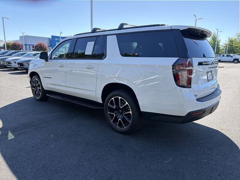 Used 2023 Chevrolet Suburban RST w/ Luxury Package AWD/4WD image 8