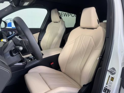 New 2026 BMW X3 xDrive30i w/ Premium Package AWD/4WD image 12