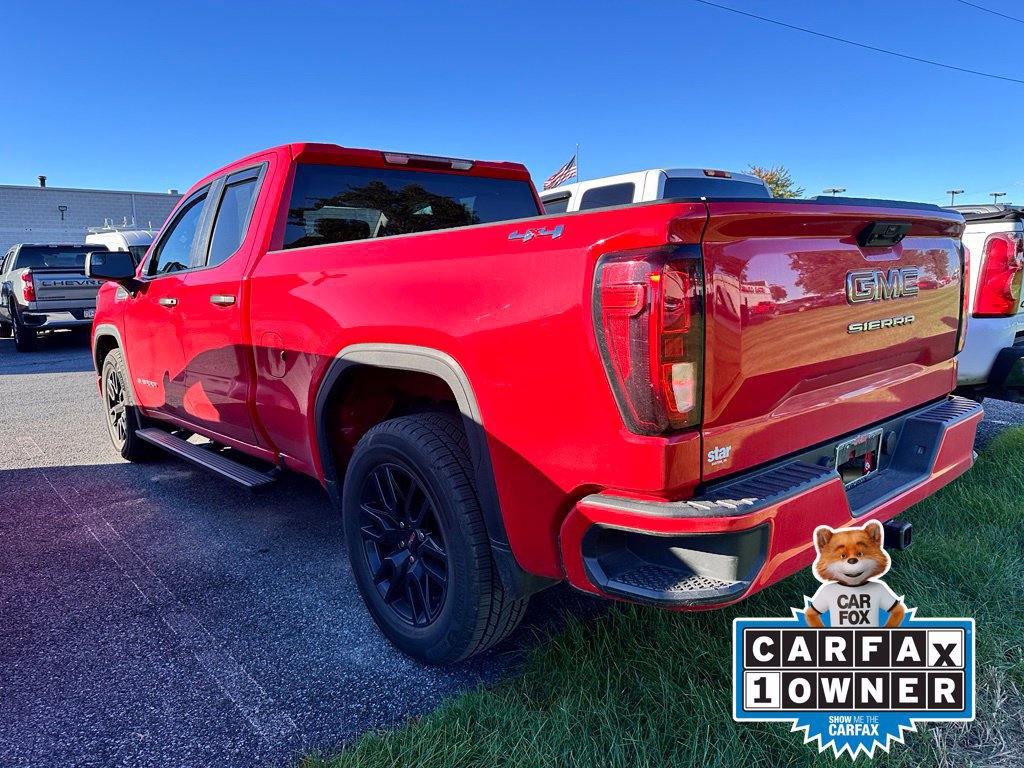 Used 2023 GMC Sierra 1500 Pro w/ Graphite Edition AWD/4WD image 3