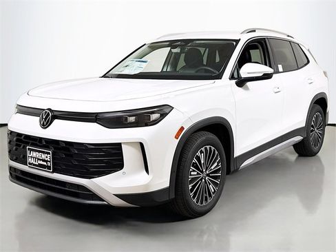 New 2026 Volkswagen Tiguan S image 1