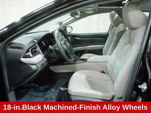 Used 2024 Toyota Camry SE w/ Cold Weather Package AWD/4WD image 11