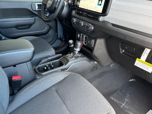 New 2026 Jeep Gladiator Sport image 14