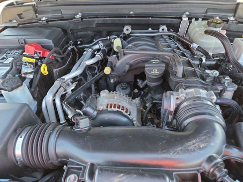 Used 2020 Jeep Gladiator Rubicon AWD/4WD image 17