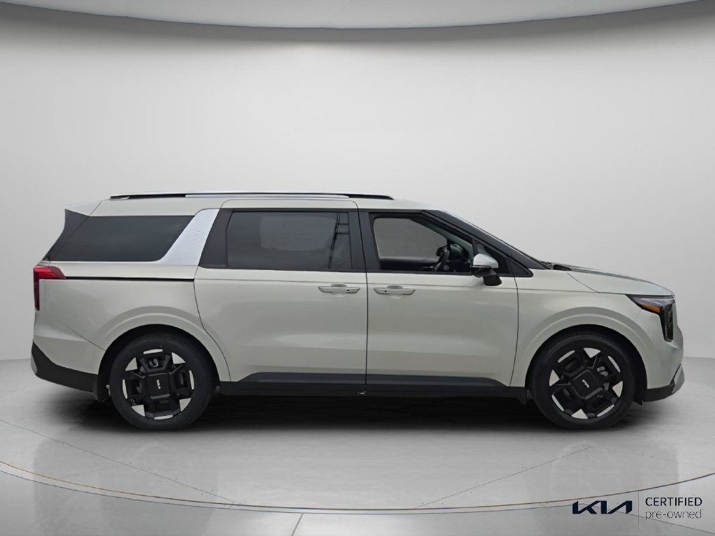 Certified 2025 Kia Carnival EX FWD image 4