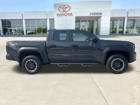 Used 2024 Toyota Tacoma TRD Off-Road w/ TRD Off Road Upgrade Package AWD/4WD image 6