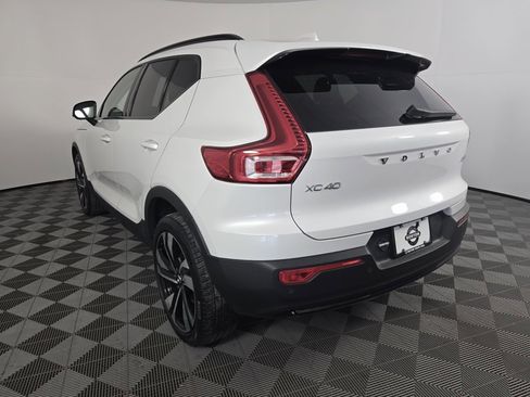 Certified 2023 Volvo XC40 B5 Plus w/ Driver Assist Package image 7