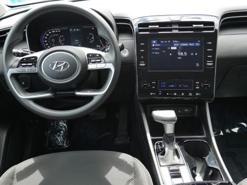 Used 2024 Hyundai Tucson SEL AWD/4WD image 16