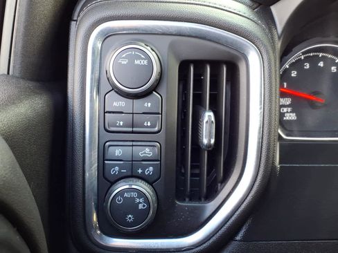 Certified 2021 Chevrolet Silverado 1500 RST image 18