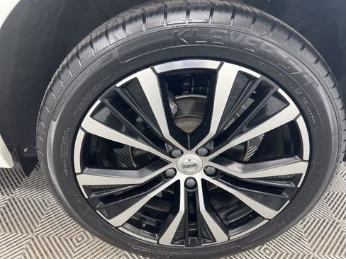 Used 2023 Volvo XC60 B5 Plus w/ Climate Package image 10