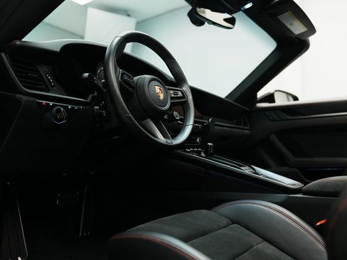 Used 2022 Porsche 911 Targa 4 GTS image 28