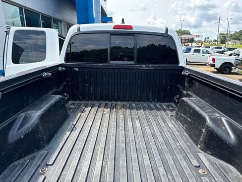 Used 2021 Toyota Tacoma SR w/ SX Package AWD/4WD image 18