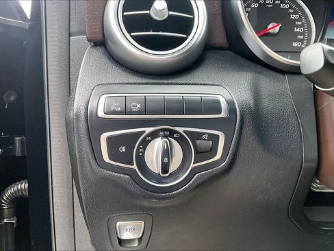 Used 2018 Mercedes-Benz GLC 300 4MATIC image 39