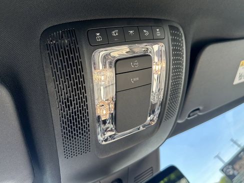 Certified 2025 Mercedes-Benz GLA 250 image 33