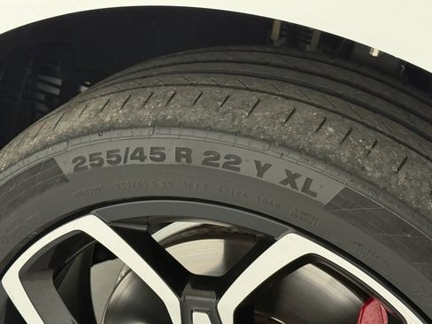 Used 2021 Rolls-Royce Cullinan Black Badge image 15