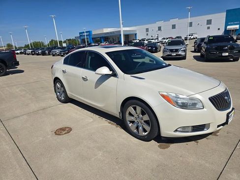 Used 2013 Buick Regal Premium FWD image 8