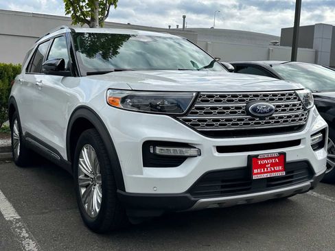 Used 2020 Ford Explorer Limited w/ Class III Trailer Tow Package AWD/4WD image 3