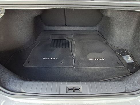 Certified 2022 Nissan Sentra S image 21