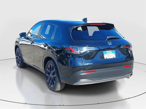 Used 2023 Honda HR-V Sport image 7