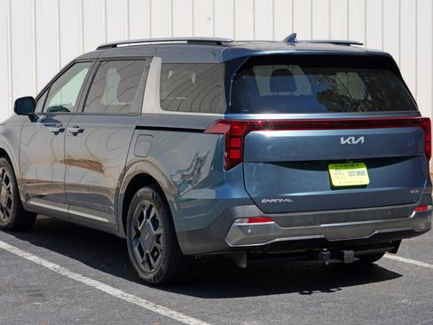 Used 2025 Kia Carnival SX FWD image 58