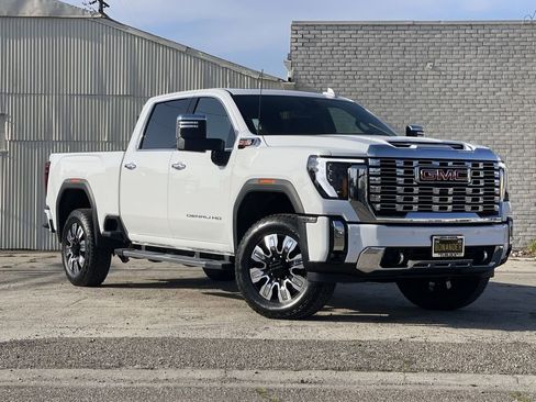 New 2026 GMC Sierra 2500 Denali w/ Denali Reserve Package AWD/4WD image 1