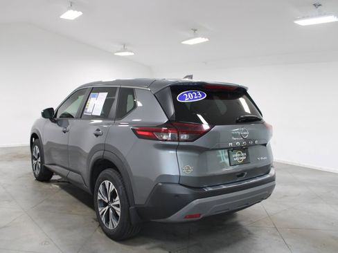 Used 2023 Nissan Rogue SV AWD/4WD image 7