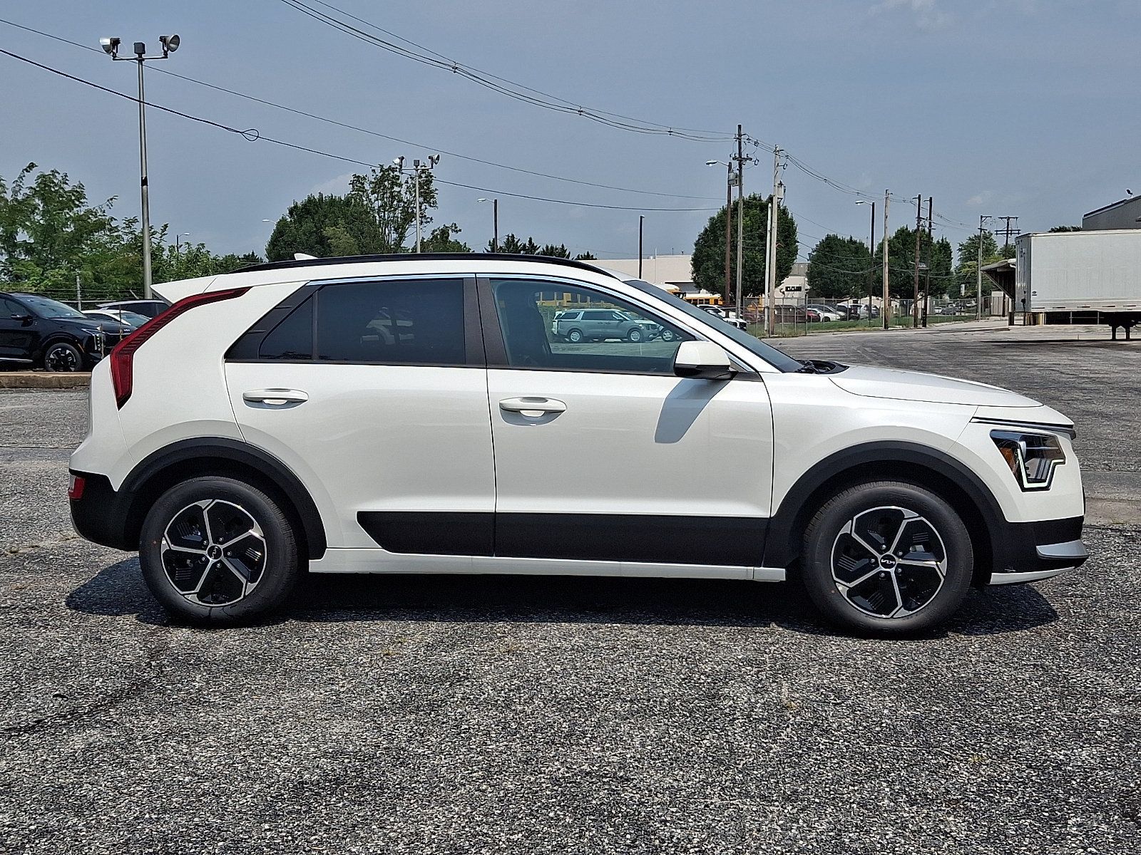 New 2026 Kia Niro LX FWD image 8