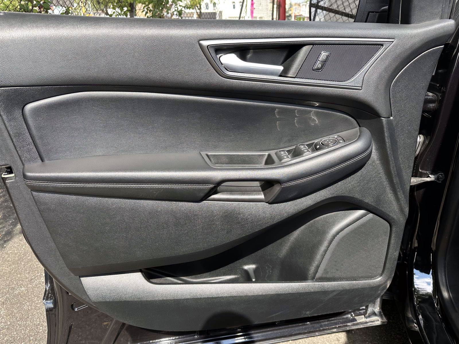 Used 2022 Ford Edge SE AWD/4WD image 18