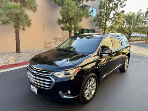 Used 2018 Chevrolet Traverse High Country w/ LPO, Cargo Package AWD/4WD image 4