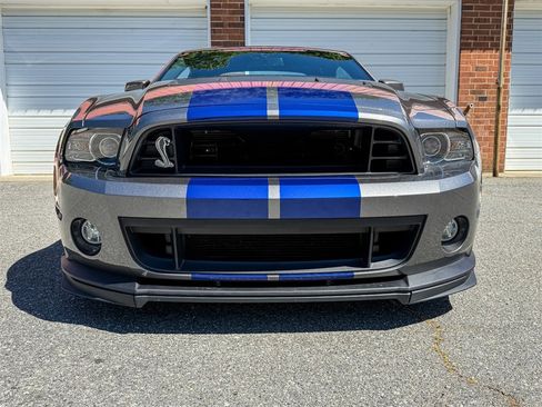Used 2014 Ford Mustang Shelby GT500 w/ Equipment Group 821A RWD image 10