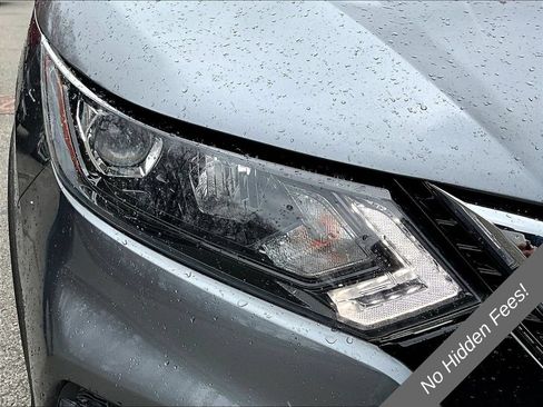 Used 2020 Nissan Rogue Sport SV AWD/4WD image 21