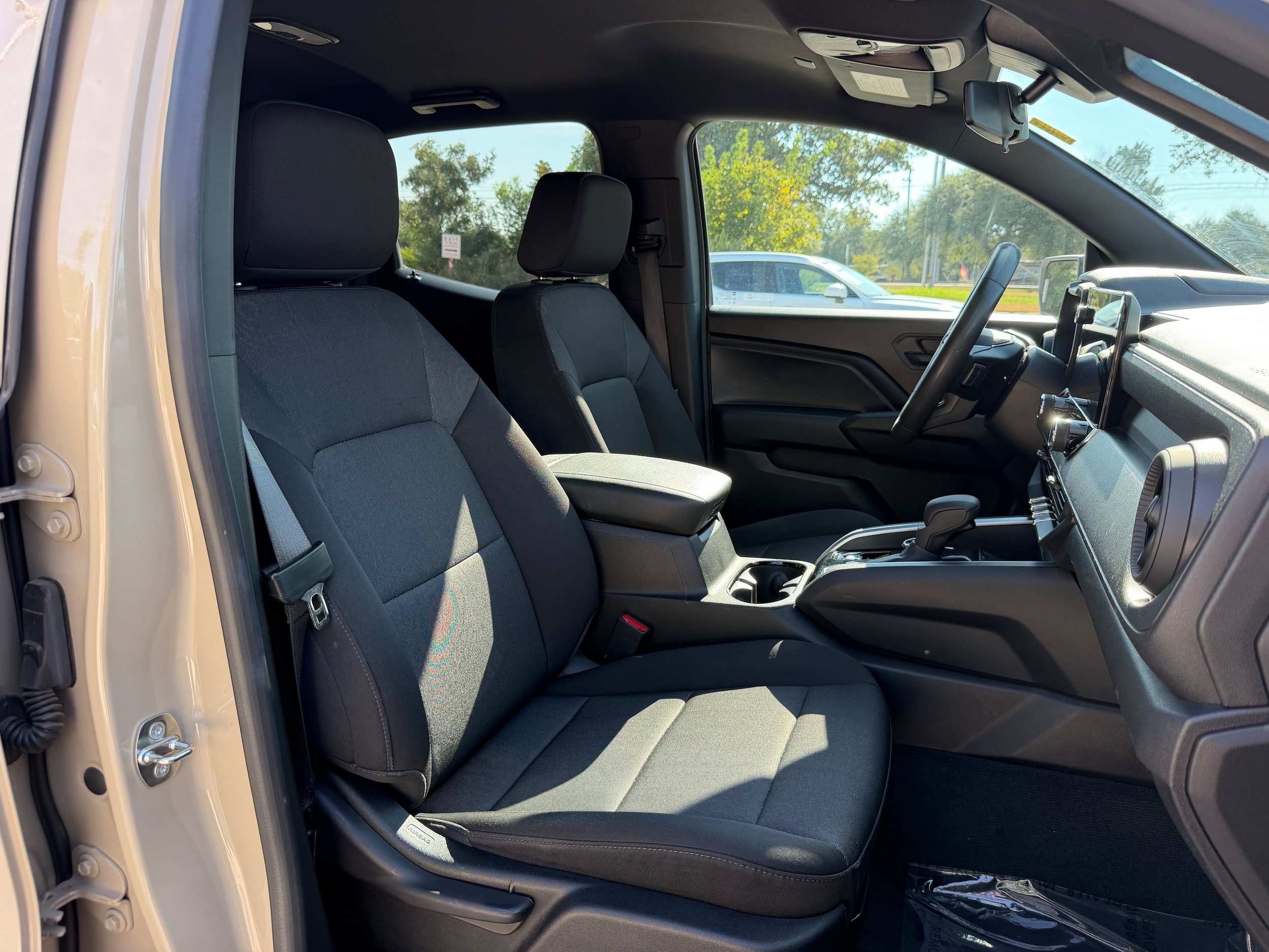 Used 2023 Chevrolet Colorado Trail Boss w/ LPO, Dark Essentials Package AWD/4WD image 11