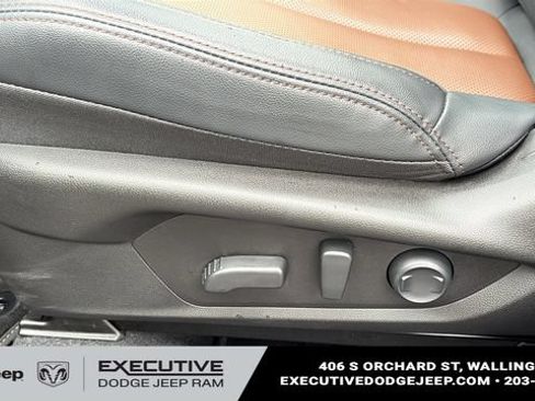 Used 2025 Subaru Forester Touring AWD/4WD image 11