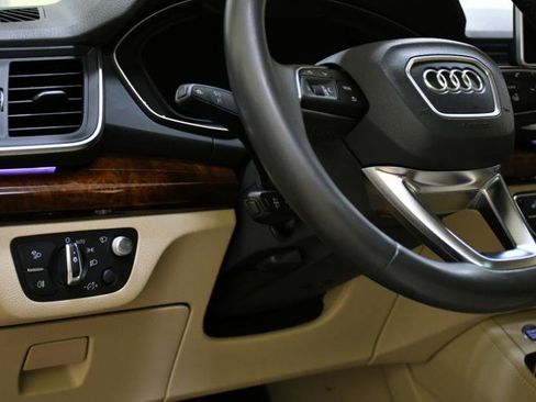 Used 2018 Audi Q5 Prestige w/ Prestige Package image 17