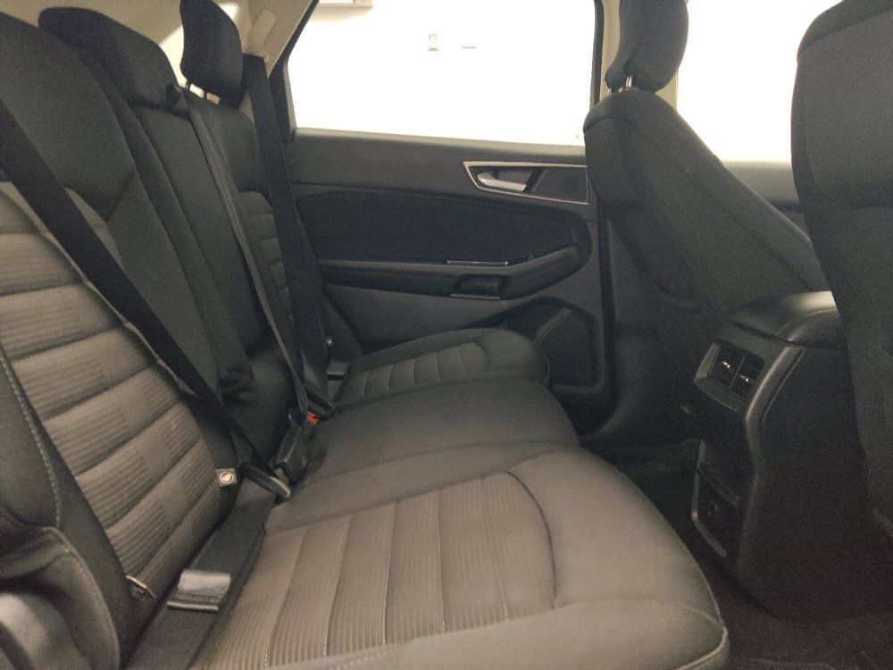 Used 2019 Ford Edge SEL FWD image 19