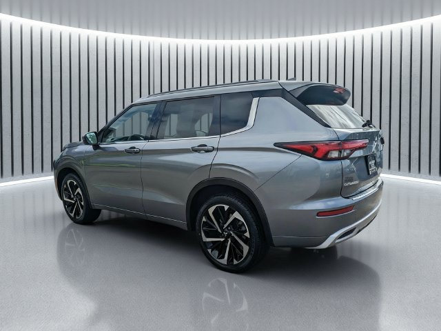 Used 2024 Mitsubishi Outlander SEL FWD image 6