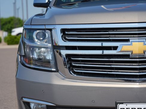 Used 2017 Chevrolet Tahoe Premier AWD/4WD image 9