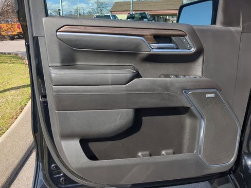 Used 2022 Chevrolet Silverado 1500 RST w/ Redline Edition image 23