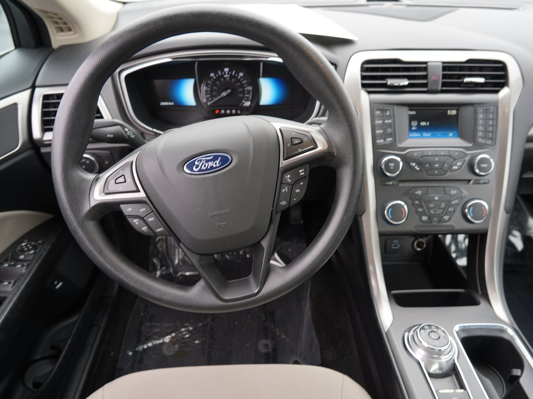 Used 2018 Ford Fusion S FWD image 20