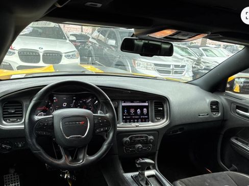 Used 2018 Dodge Charger R/T image 10