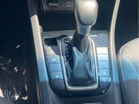 Used 2022 Hyundai Ioniq SE FWD image 29