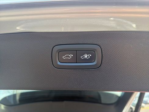 Used 2022 Volvo XC90 T6 Inscription w/ Advanced Package image 21