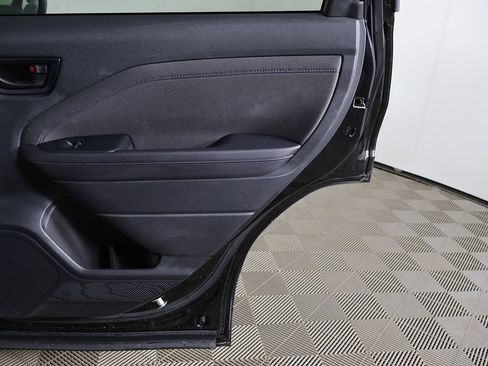 Used 2025 Subaru Forester Premium AWD/4WD image 24