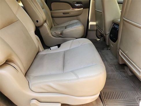 Certified 2013 Chevrolet Suburban LTZ image 26