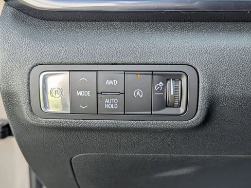 New 2026 GMC Terrain AT4 w/ LPO, Black Badging Package AWD/4WD image 21