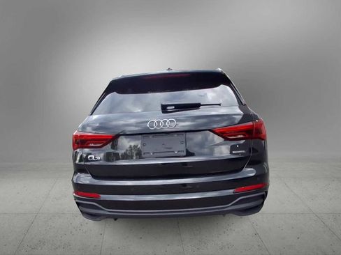 Certified 2024 Audi Q3 2.0T Premium w/ Convenience Package AWD/4WD image 7