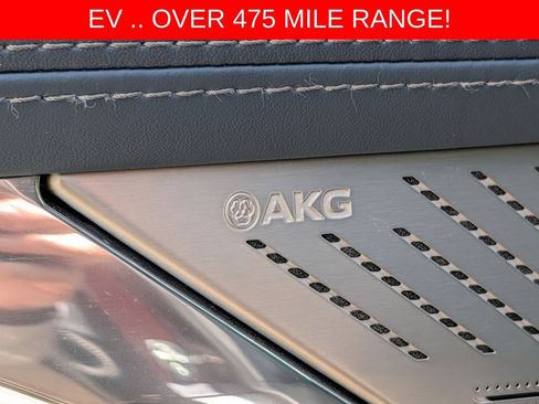 Used 2025 Cadillac Escalade IQ Luxury 2 w/ LPO, Premium Carpet Package AWD/4WD image 39